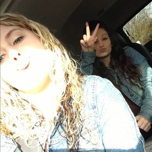 Meet your Posher, Brooke